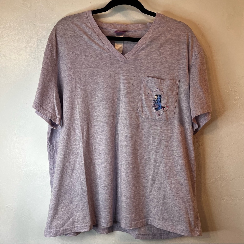 Pre-Loved Lavender Eeyore “Sleep” Shirt w/ Embroidered Pocket Size 1XL (14-16W)
